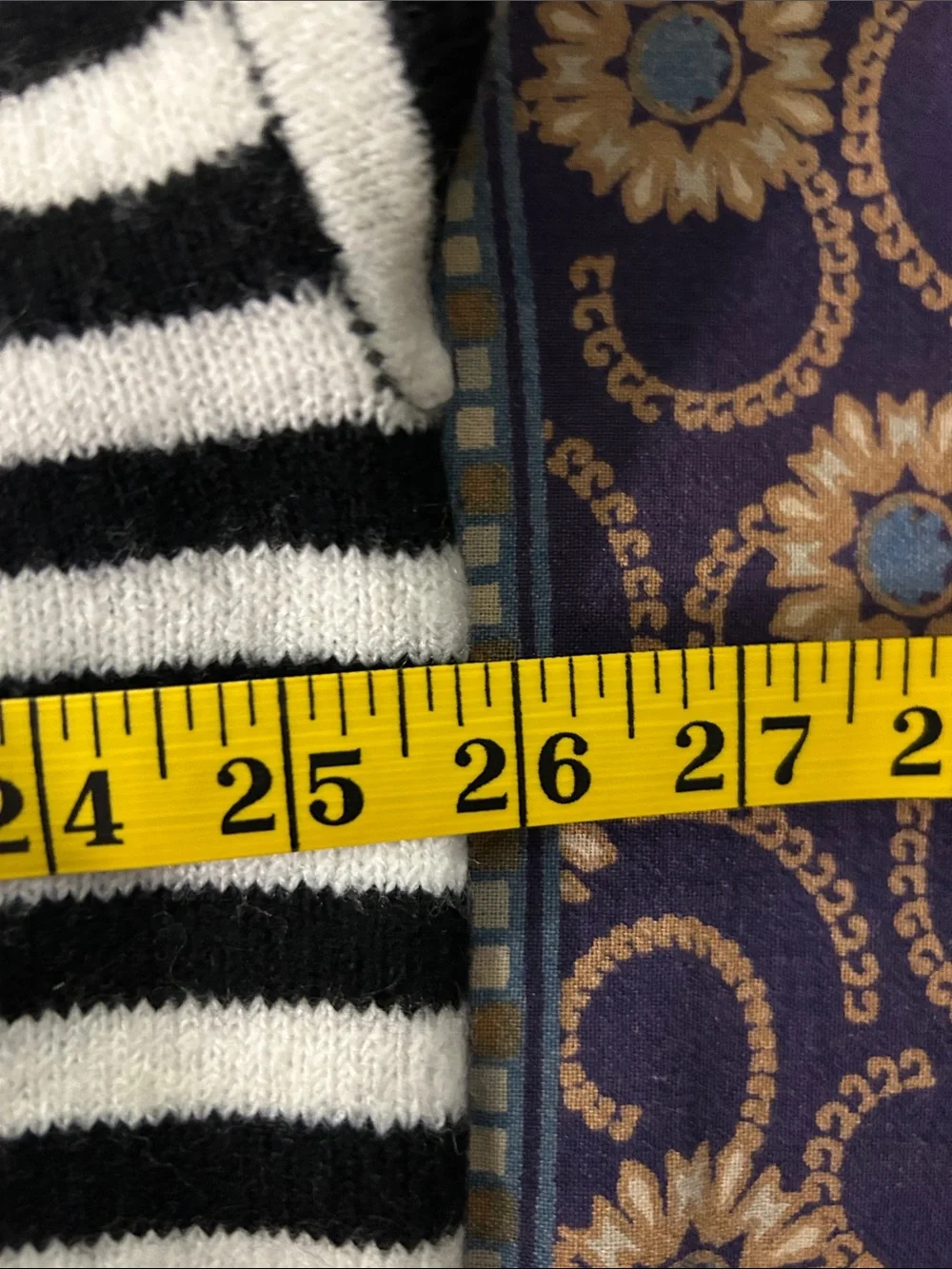 Vince Camuto Women's Sweater - Black & White Tan Trim Size L